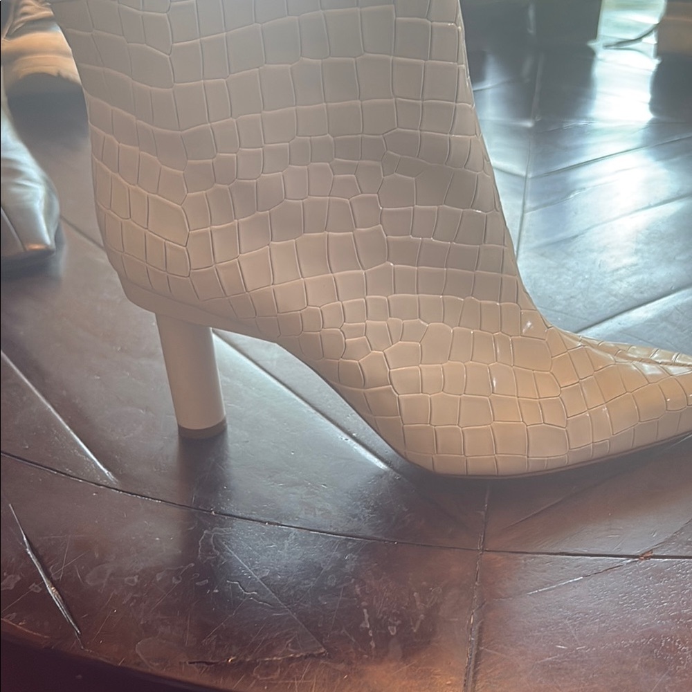 Tibi Cream Heeled Boots with Textured Elegance